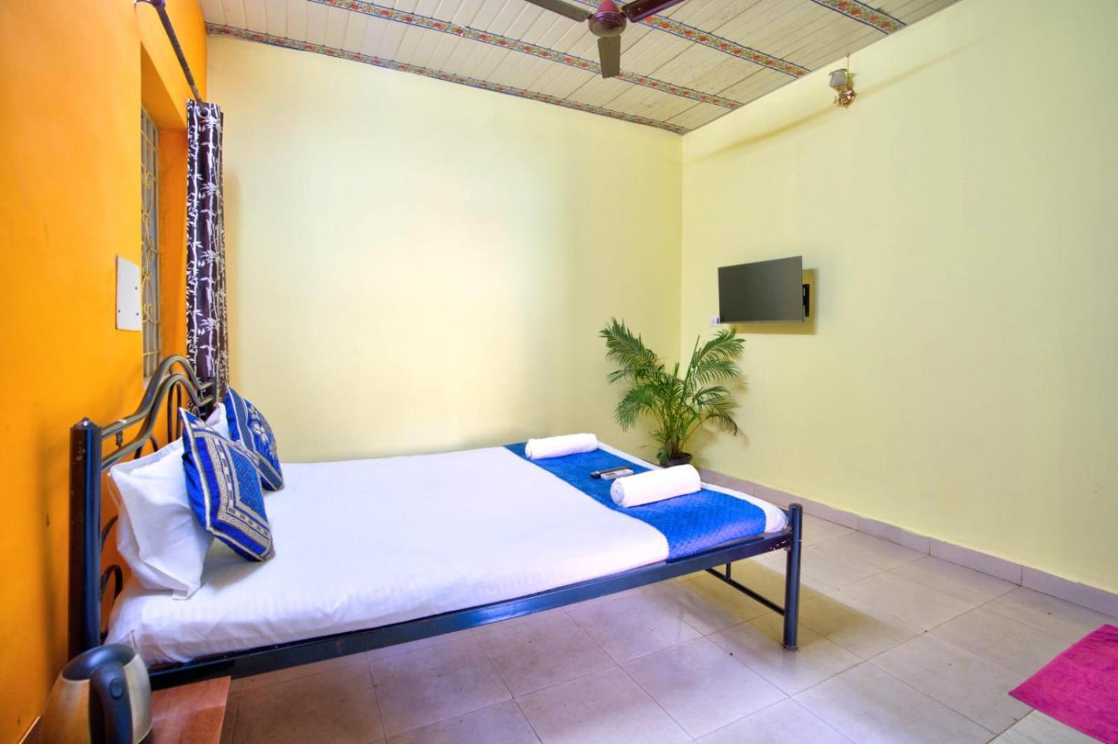 Hotel Savita Calangute Exterior foto